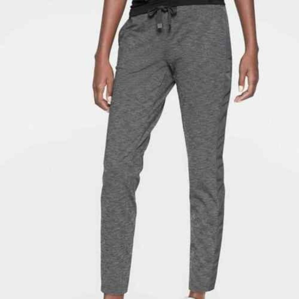 Athleta Woman's Sz‎ M Gray Metro Downtown Ankle Pants Sweatpants Athleisure